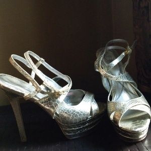 MetallicGoldFauxSnakeSkinBABYPHAT Stilletto!